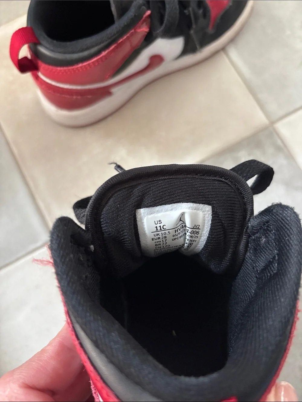 Jordan 1 mid SE 11 toddler Kids High-Top Sneakers in Black, Red, and White
